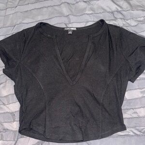 Fashion Nova Black V-Neck Short Sleeve Top